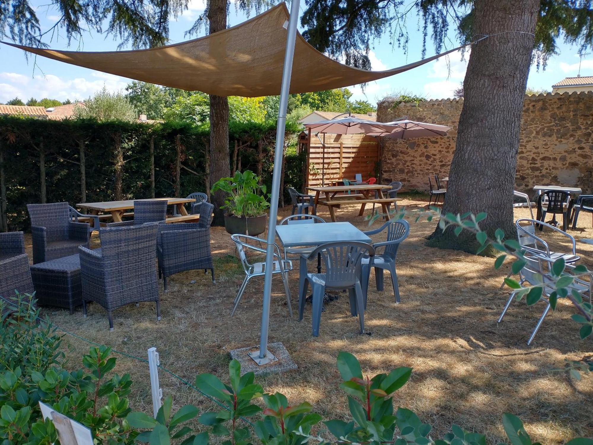 Residence L'Ogome Le Boupere Exterior photo
